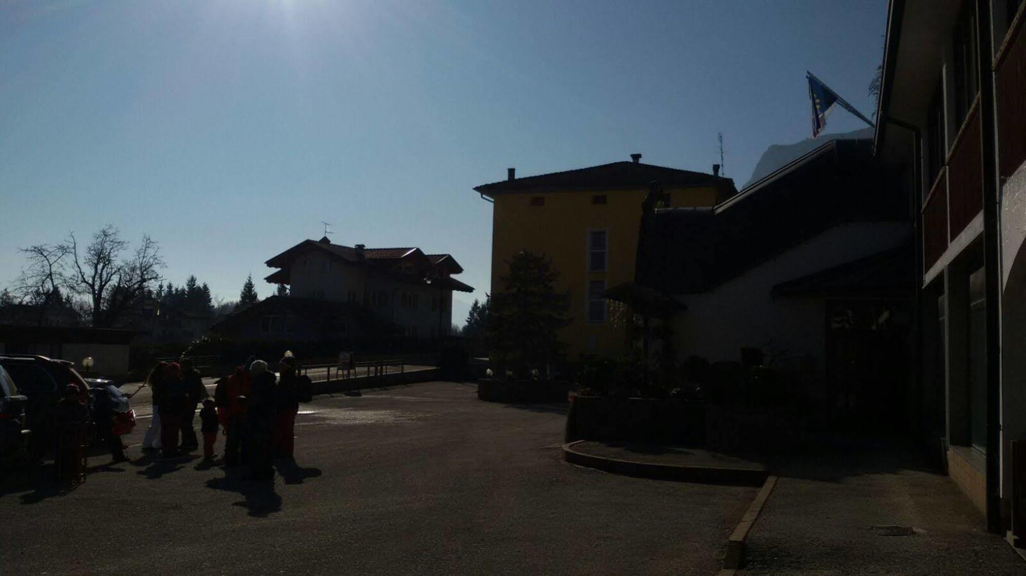 Hotel Montana Fai Della Paganella Esterno foto